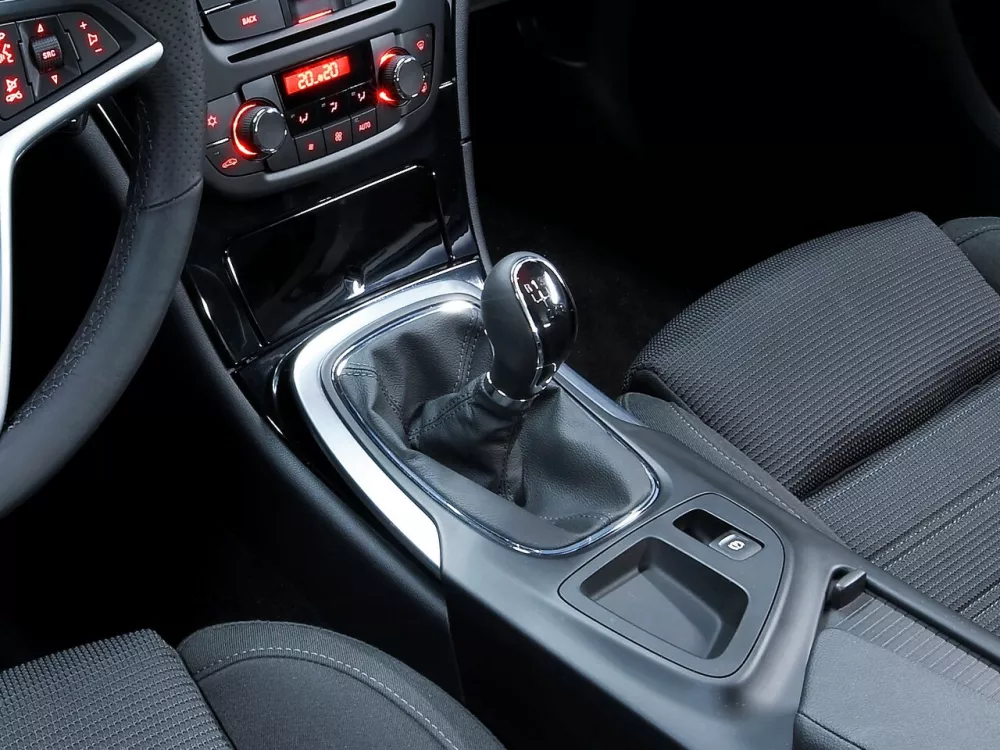 Автомобиль Opel Insignia I Универсал (5 дверей)