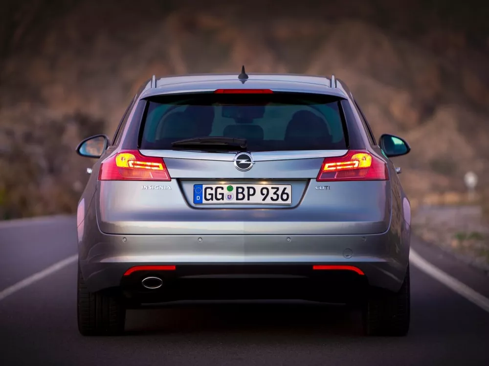 Автомобиль Opel Insignia I Универсал (5 дверей)