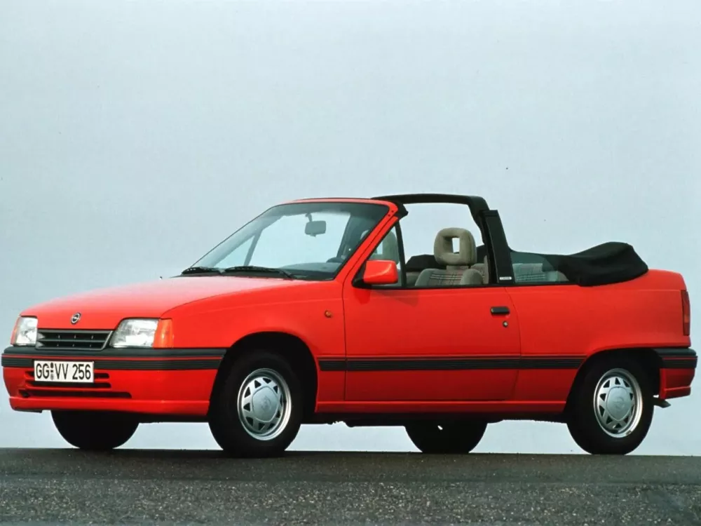 Автомобиль Opel Kadett E Рестайлинг Кабриолет