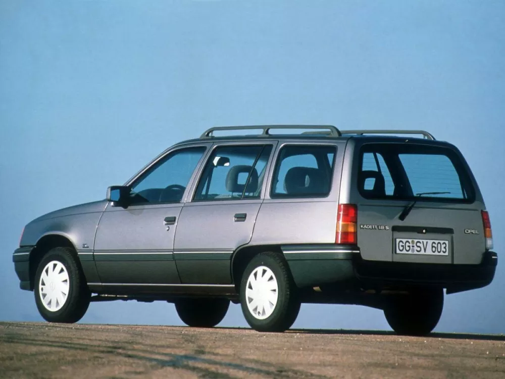 Автомобиль Opel Kadett E Рестайлинг Универсал (5 дверей)
