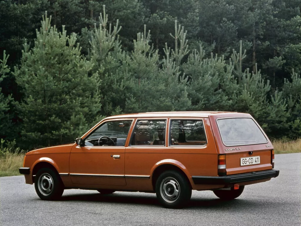 Автомобиль Opel Kadett D Универсал (5 дверей)