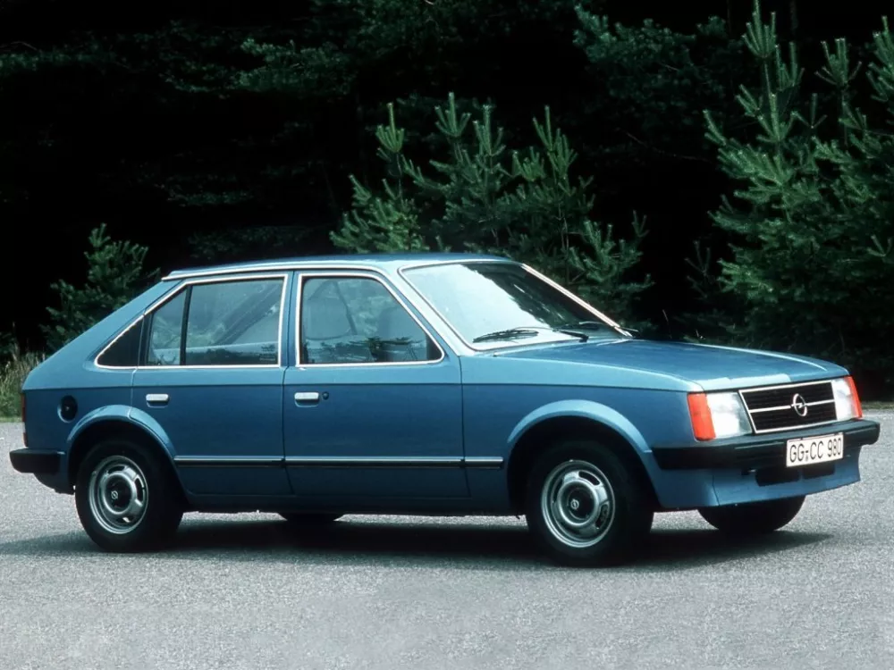 Автомобиль Opel Kadett D Хэтчбек (5 дверей)