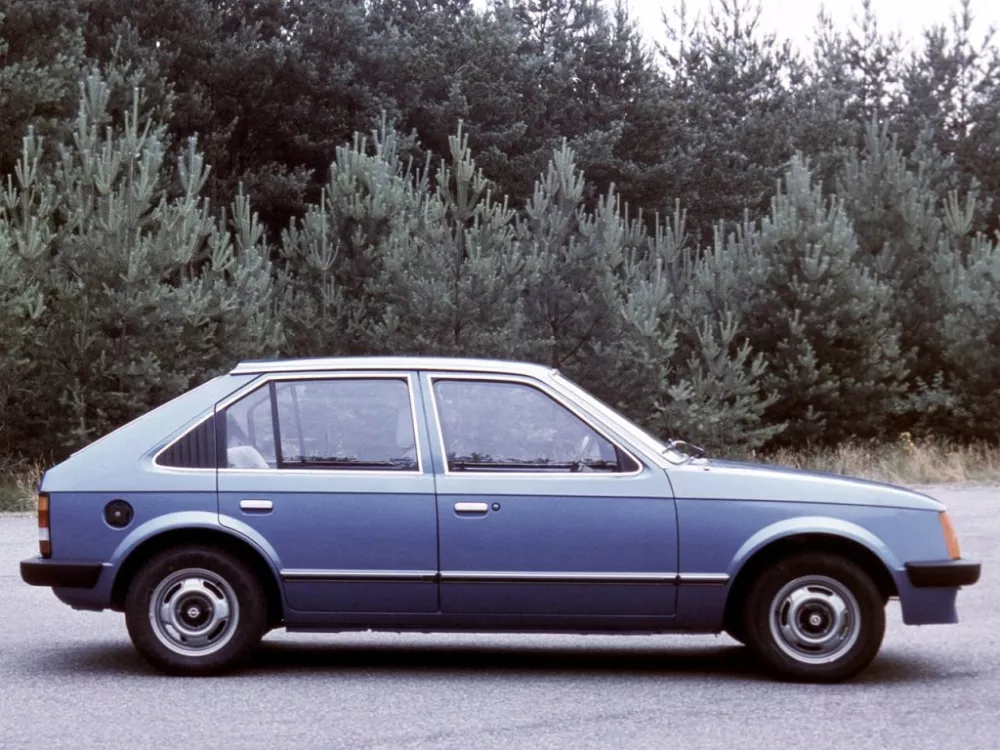 Автомобиль Opel Kadett D Хэтчбек (5 дверей)