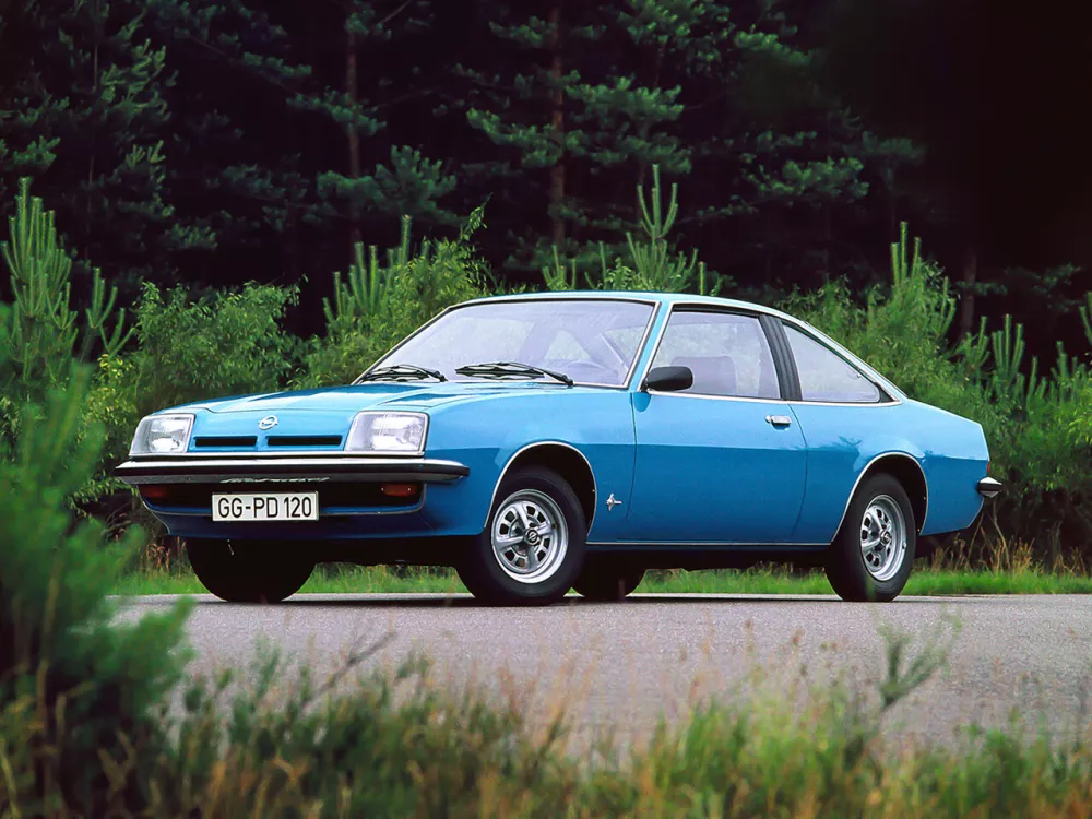 Автомобиль Opel Manta B Купе