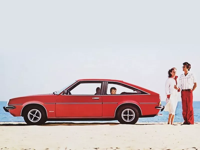 Автомобиль Opel Manta B Хэтчбек (3 двери)