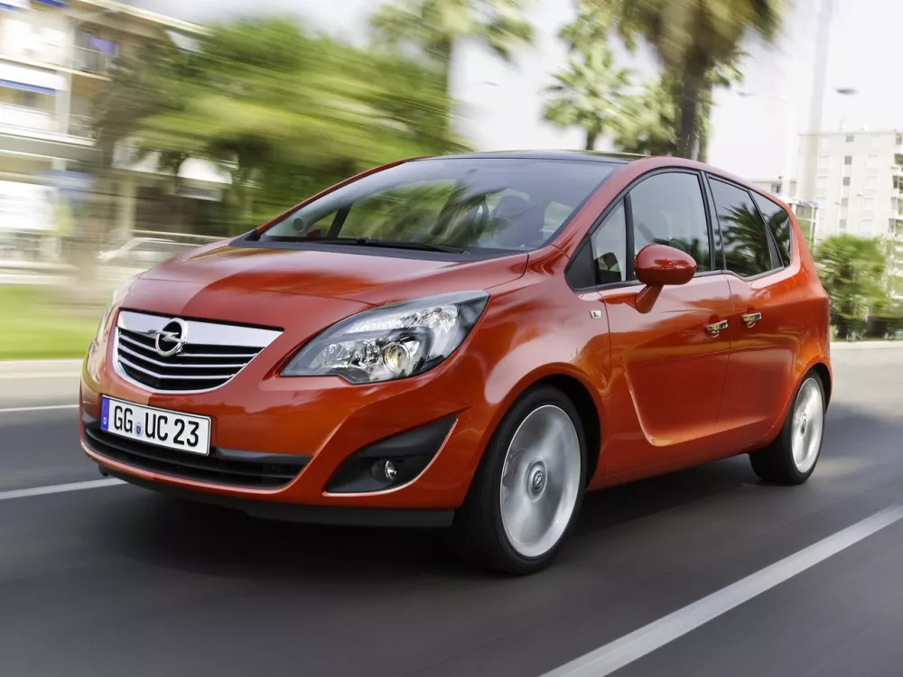 Автомобиль Opel Meriva B Компактвэн