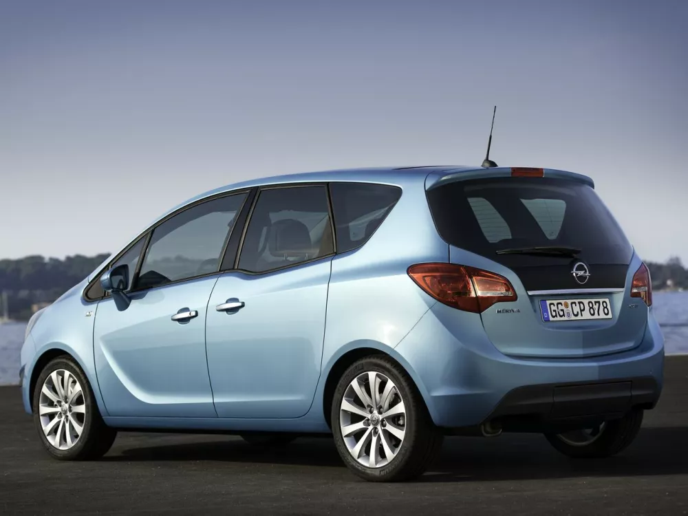 Автомобиль Opel Meriva B Компактвэн