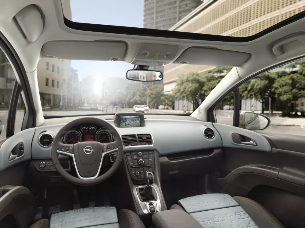 Автомобиль Opel Meriva B Компактвэн