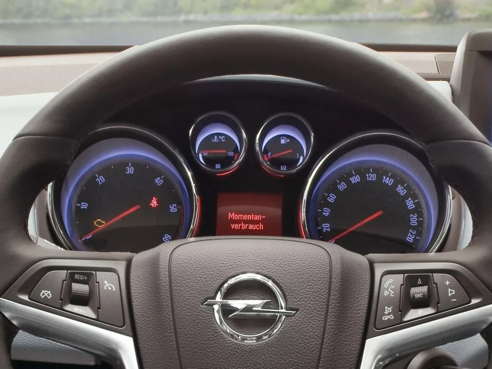 Автомобиль Opel Meriva B Компактвэн