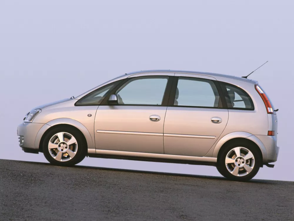 Автомобиль Opel Meriva A Компактвэн