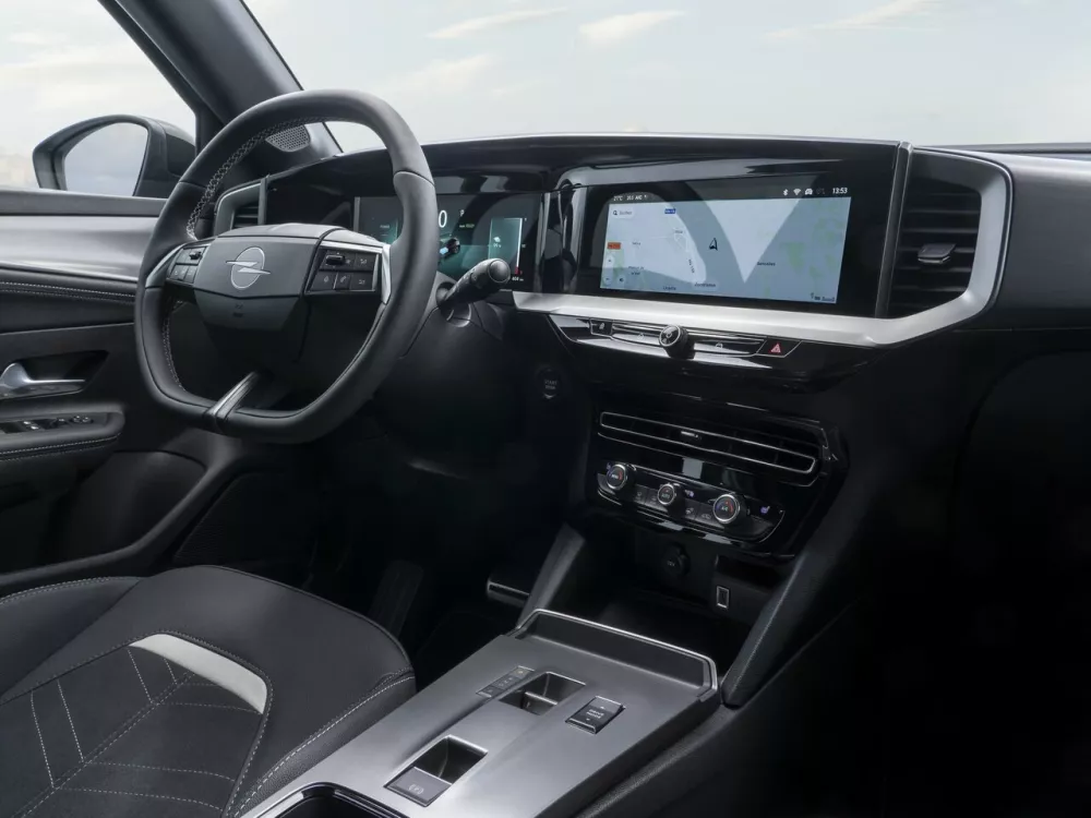 Автомобиль Opel Mokka II Рестайлинг Внедорожник (5 дверей)