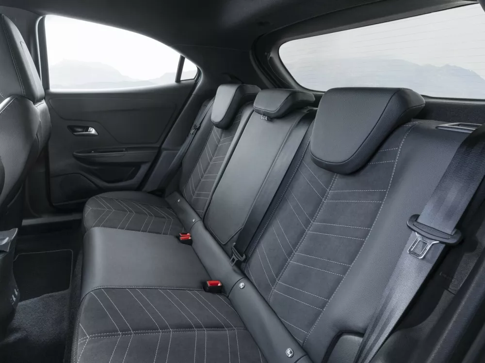 Автомобиль Opel Mokka II Рестайлинг Внедорожник (5 дверей)