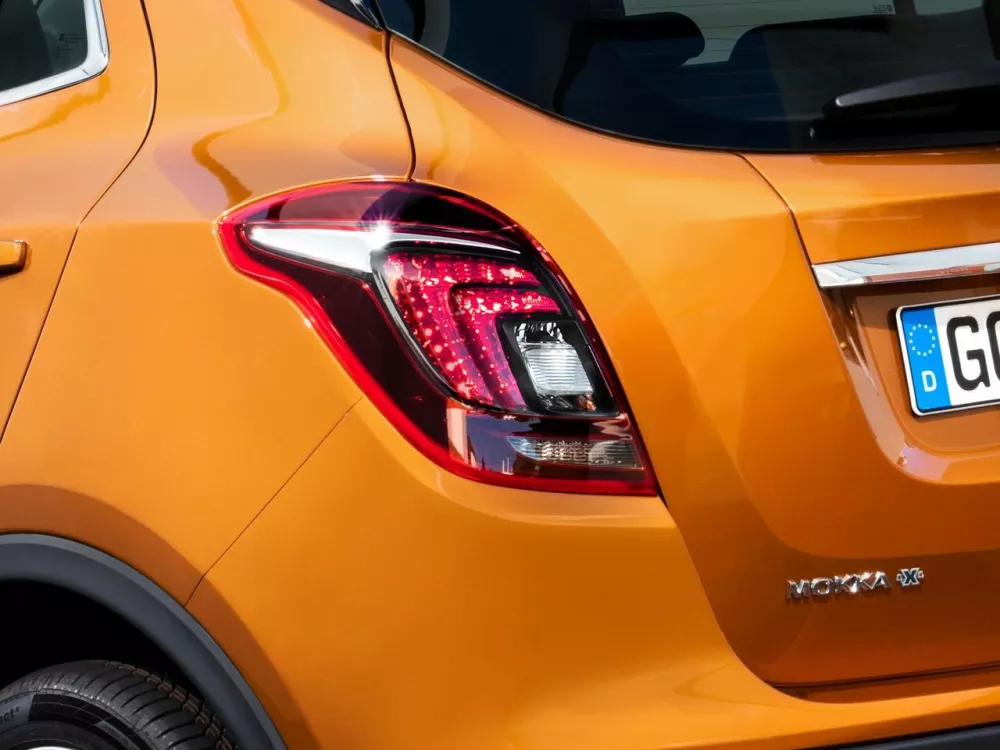Автомобиль Opel Mokka I Рестайлинг Внедорожник (5 дверей)