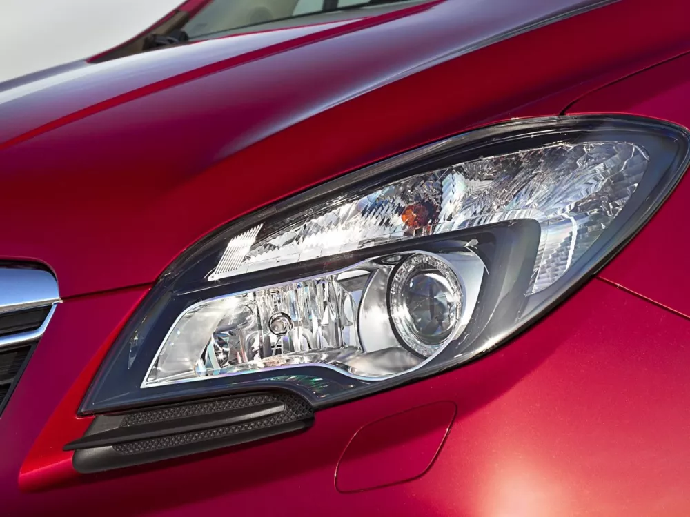 Автомобиль Opel Mokka I Внедорожник (5 дверей)