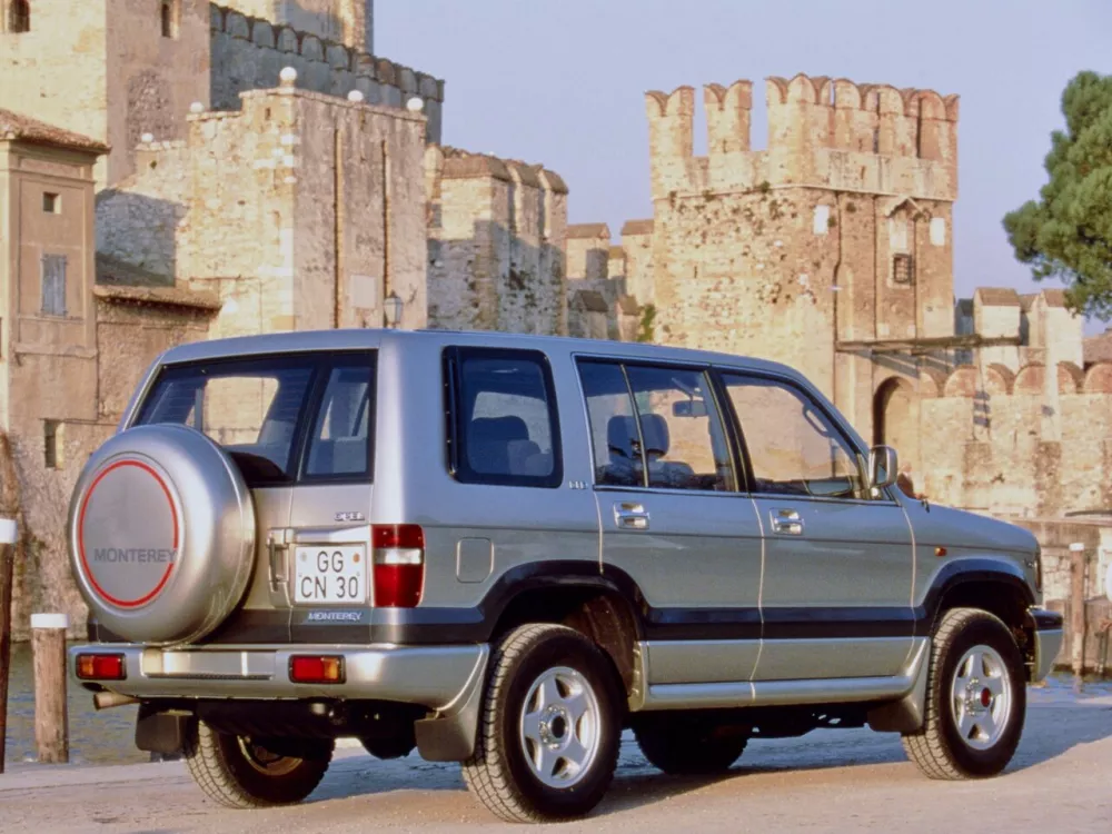 Автомобиль Opel Monterey A Внедорожник (5 дверей)
