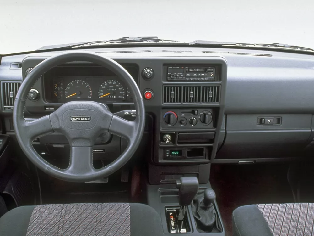 Автомобиль Opel Monterey A Внедорожник (5 дверей)