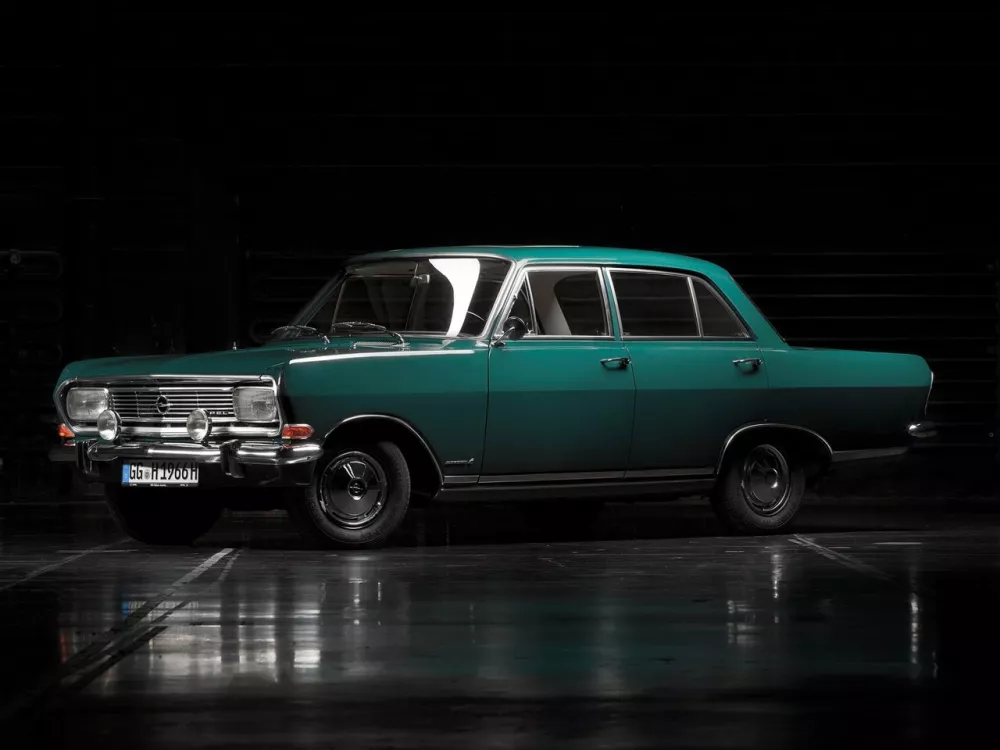 Автомобиль Opel Rekord B Седан