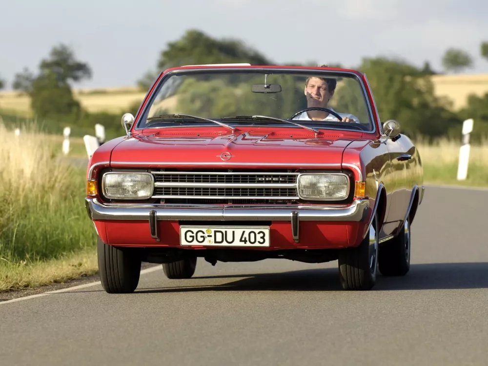 Автомобиль Opel Rekord C Кабриолет