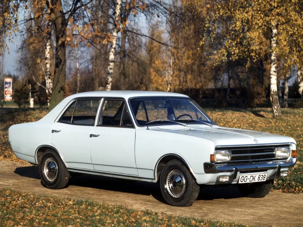 Автомобиль Opel Rekord C Седан