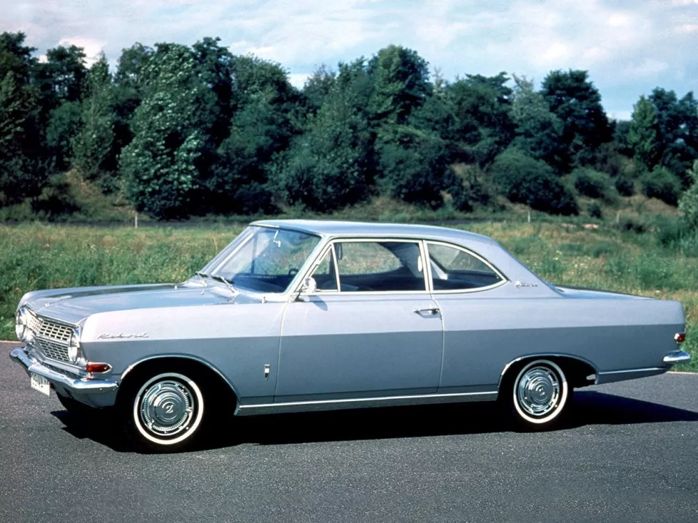 Автомобиль Opel Rekord A Купе