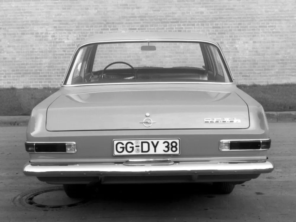 Автомобиль Opel Rekord A Седан