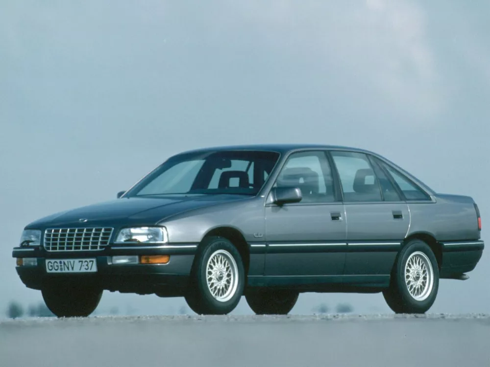 Автомобиль Opel Senator B Седан