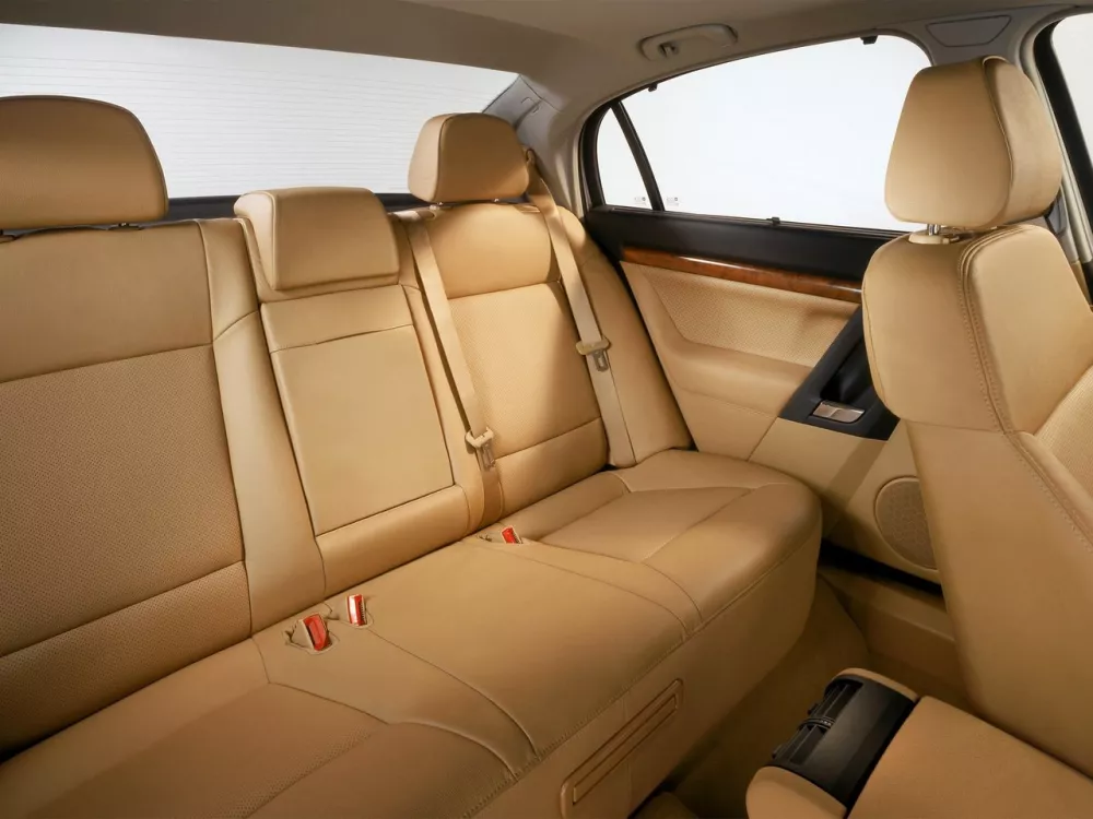 Автомобиль Opel Signum I Рестайлинг Хэтчбек (5 дверей)