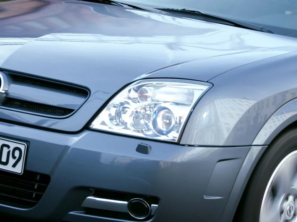 Автомобиль Opel Signum I Хэтчбек (5 дверей)