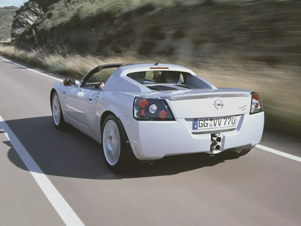 Автомобиль Opel Speedster Тарга