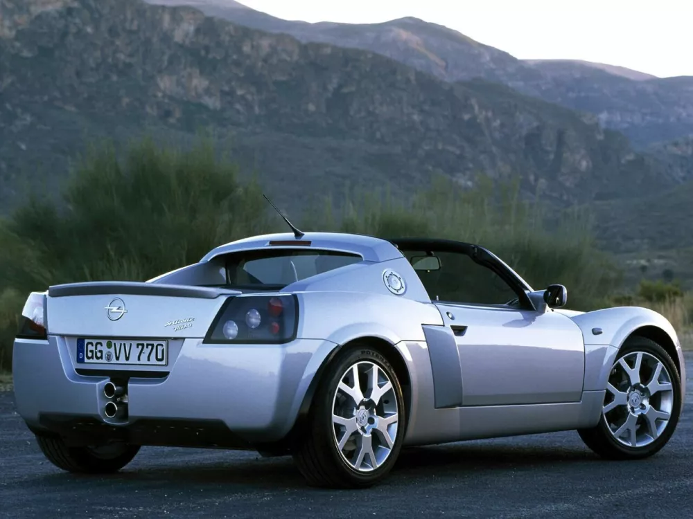 Автомобиль Opel Speedster Тарга