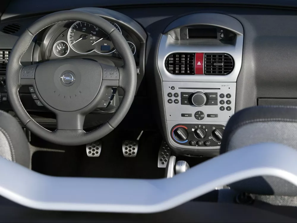 Автомобиль Opel Tigra B Родстер