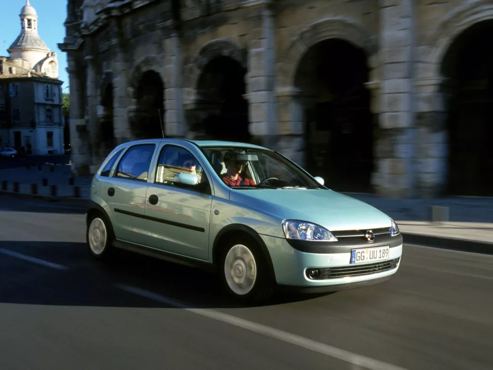 Автомобиль Opel Vita C Хэтчбек (5 дверей)