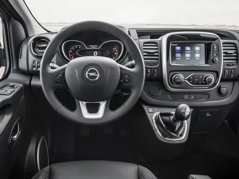 Автомобиль Opel Vivaro B Минивэн
