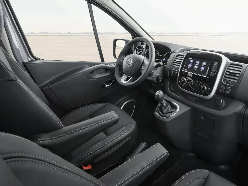 Автомобиль Opel Vivaro B Минивэн
