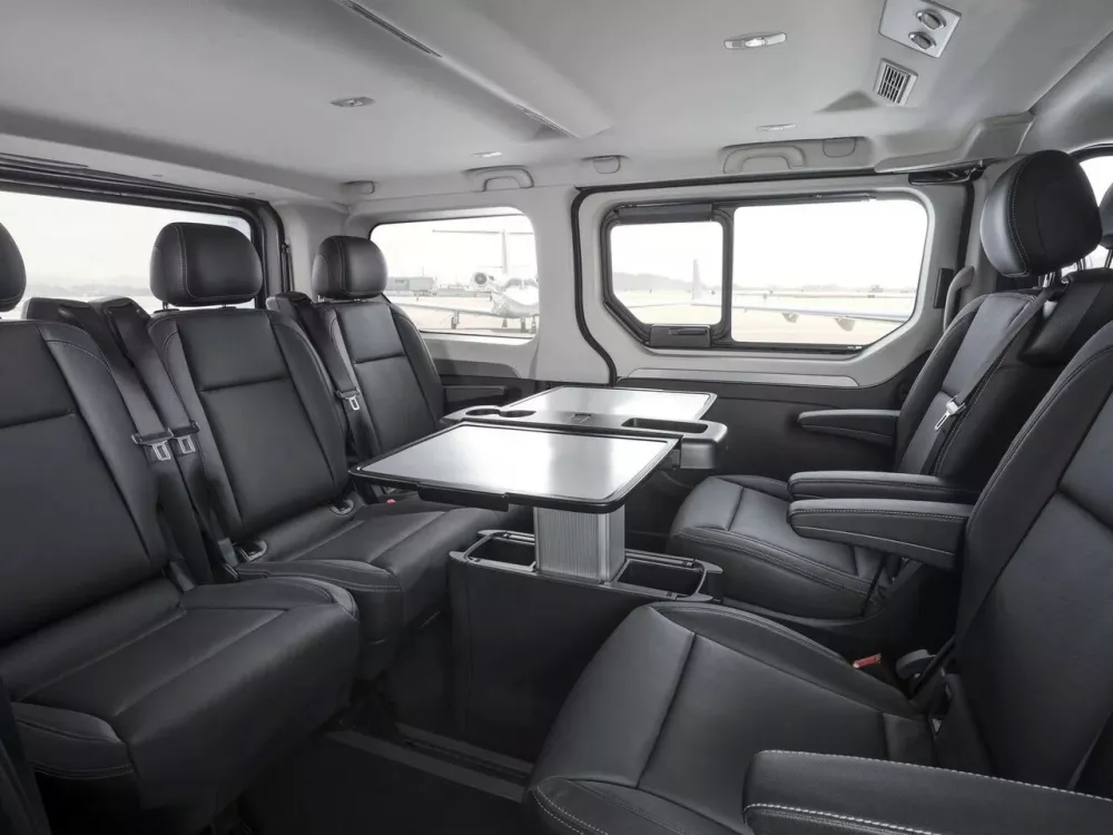 Автомобиль Opel Vivaro B Минивэн