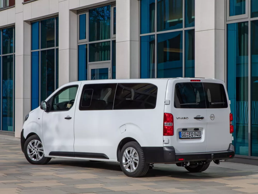 Автомобиль Opel Vivaro C Минивэн