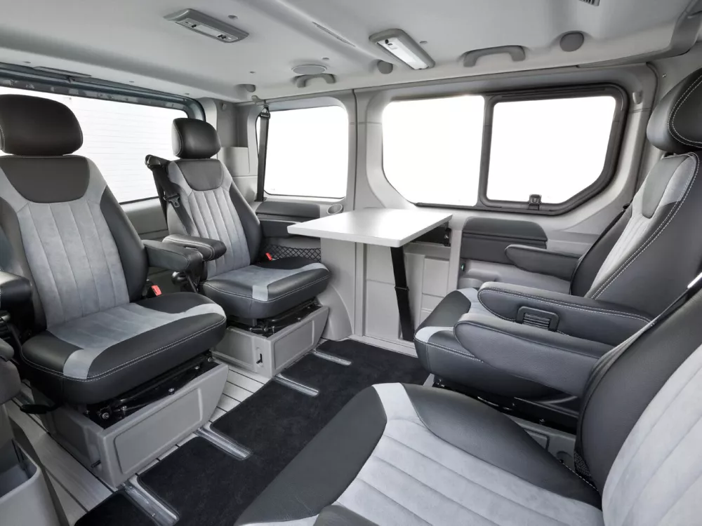 Автомобиль Opel Vivaro A Рестайлинг Минивэн