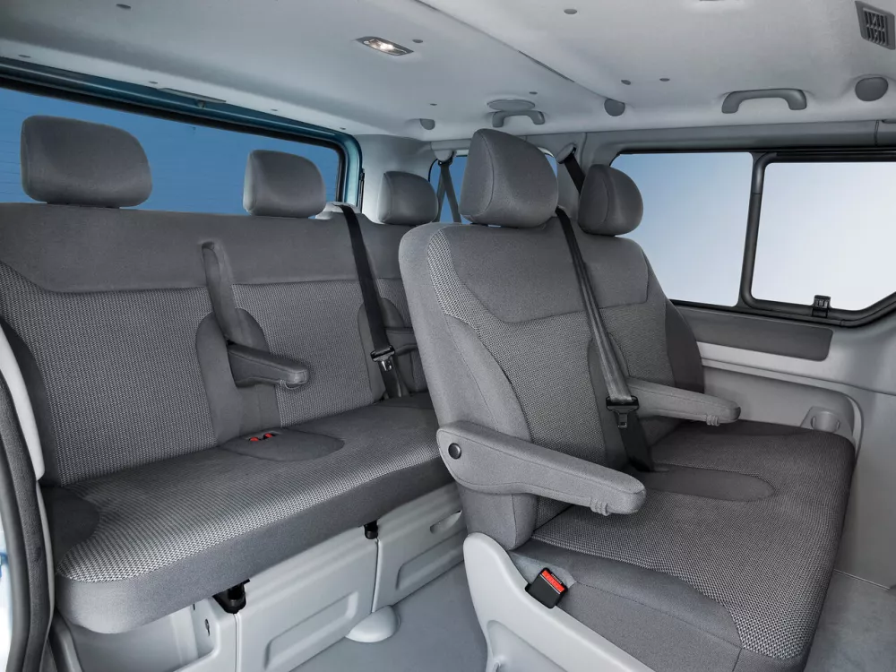 Автомобиль Opel Vivaro A Рестайлинг Минивэн