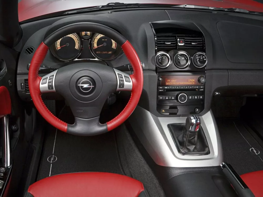 Автомобиль Opel GT II Родстер