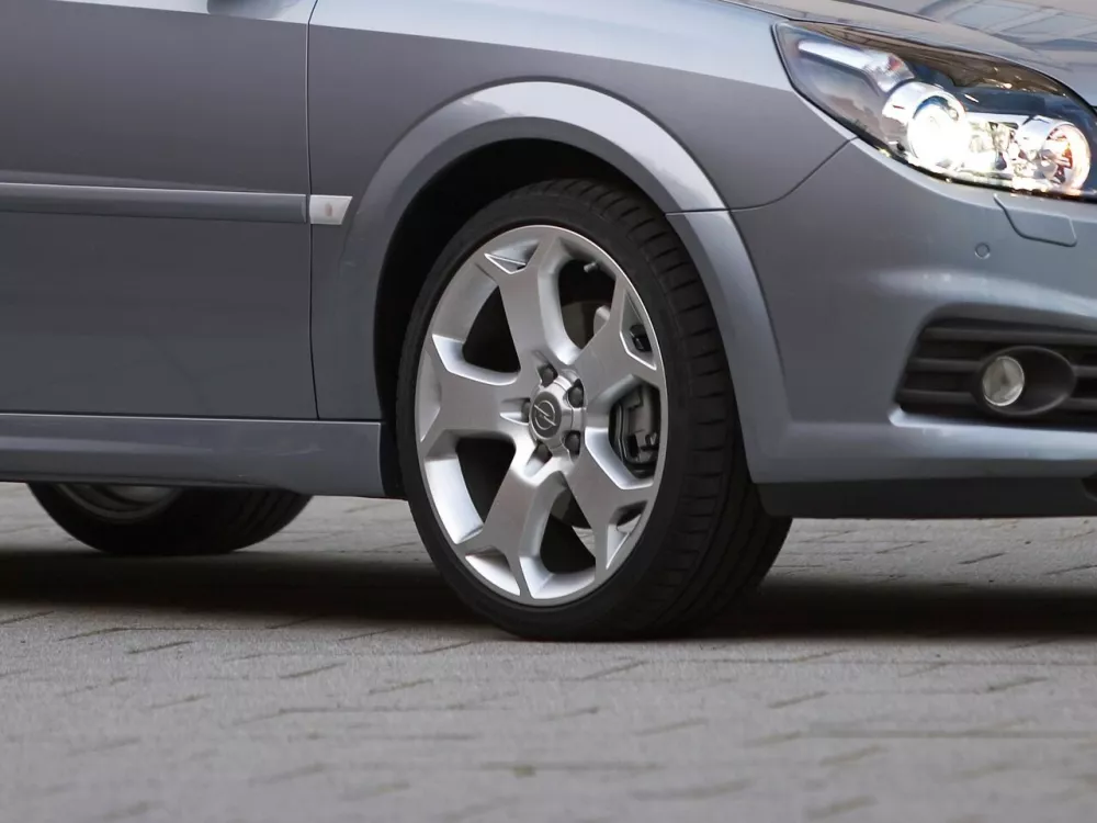 Автомобиль Opel Vectra C Рестайлинг Лифтбек