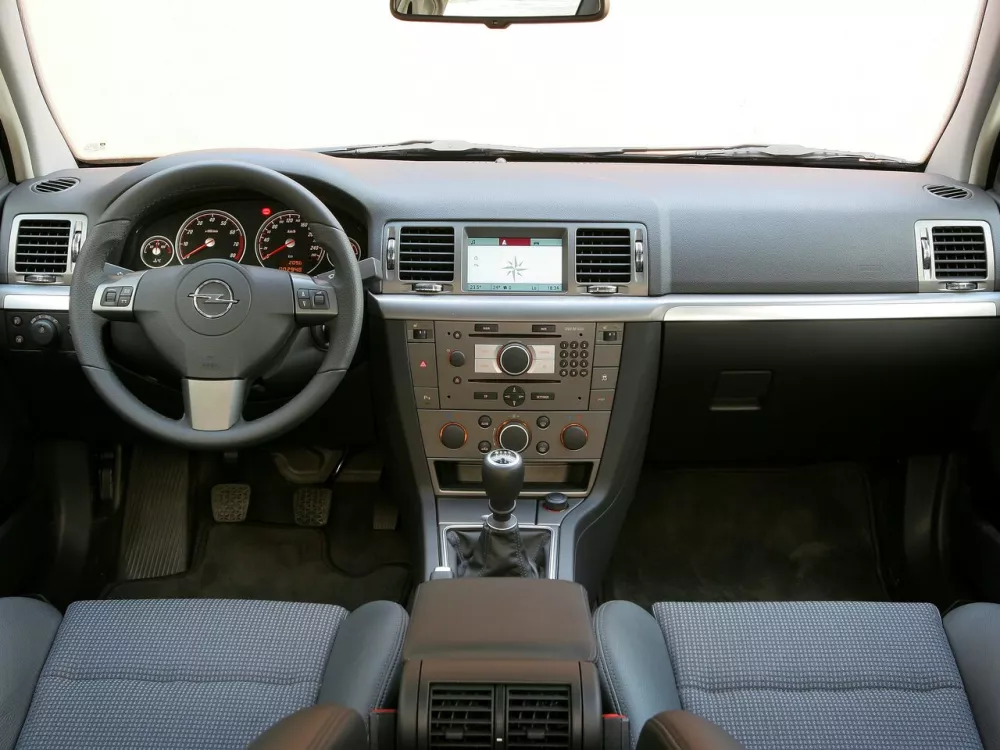 Автомобиль Opel Vectra C Рестайлинг Лифтбек