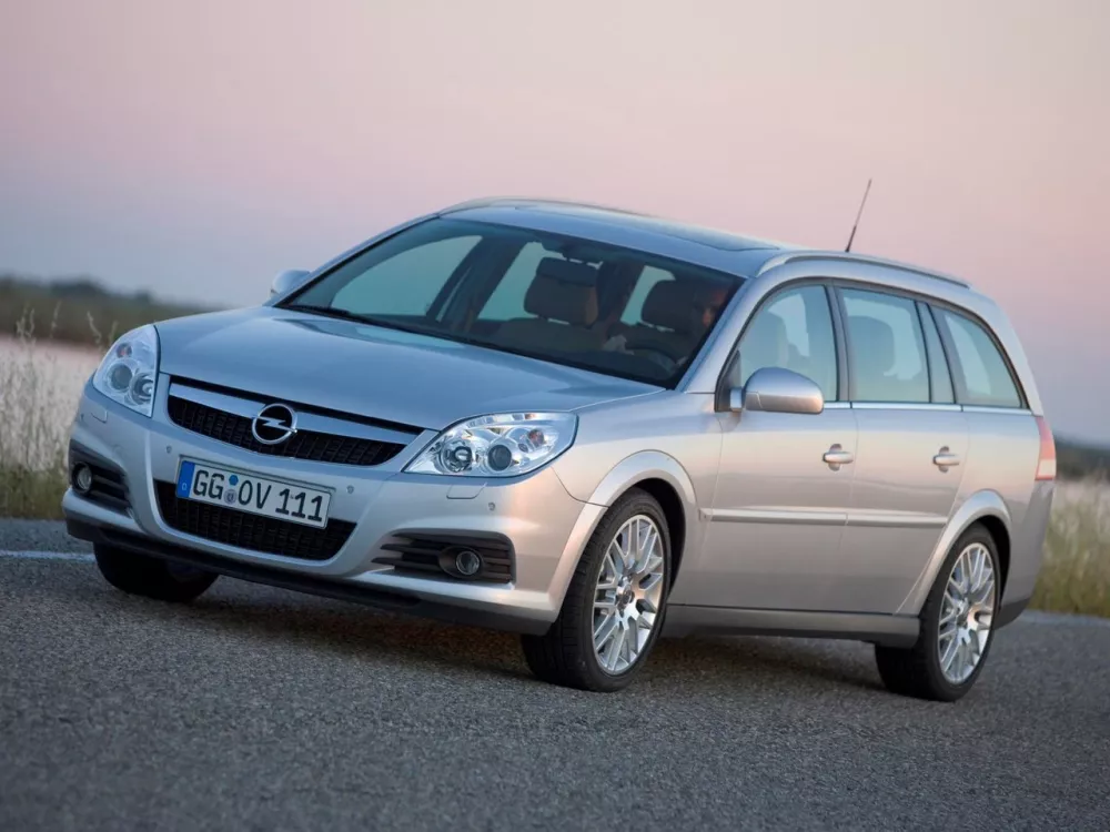 Автомобиль Opel Vectra C Рестайлинг Универсал (5 дверей)