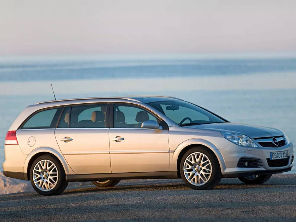 Автомобиль Opel Vectra C Рестайлинг Универсал (5 дверей)