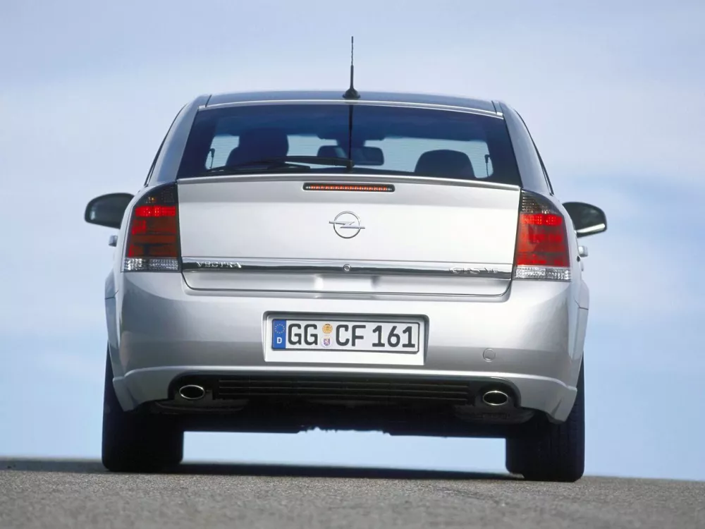 Автомобиль Opel Vectra C Лифтбек