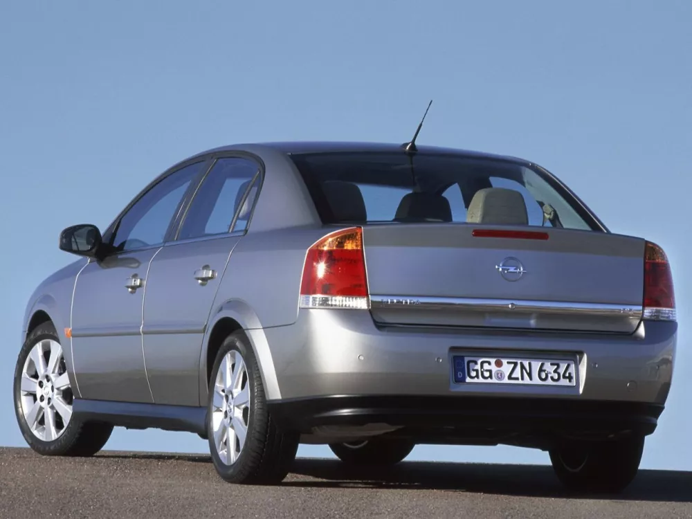 Автомобиль Opel Vectra C Седан