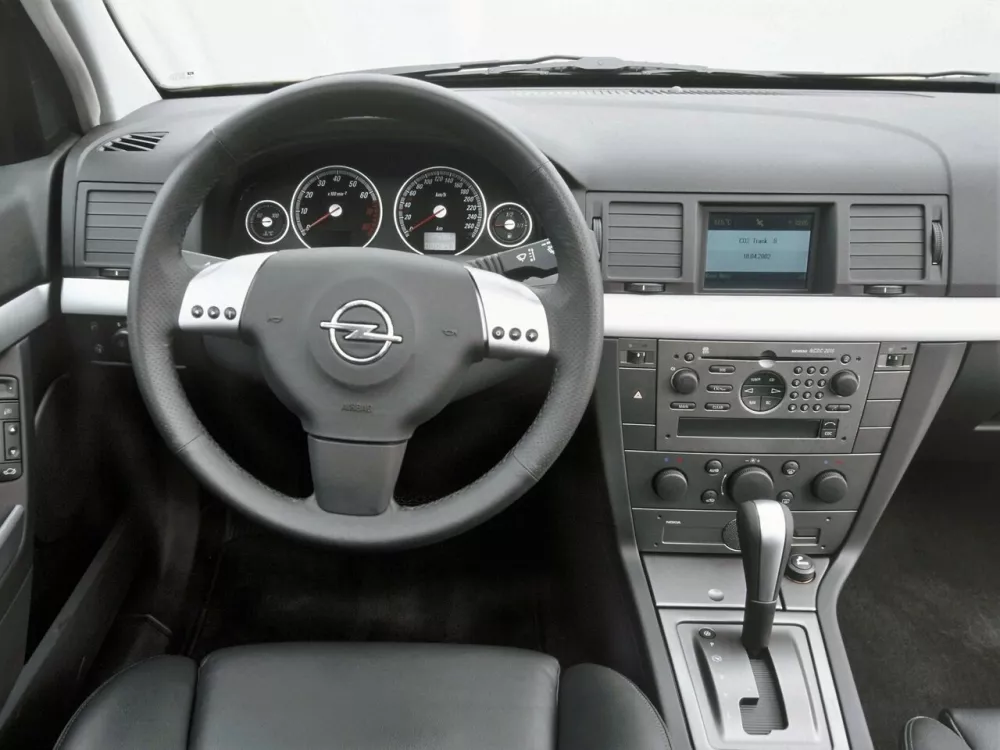 Автомобиль Opel Vectra C Седан