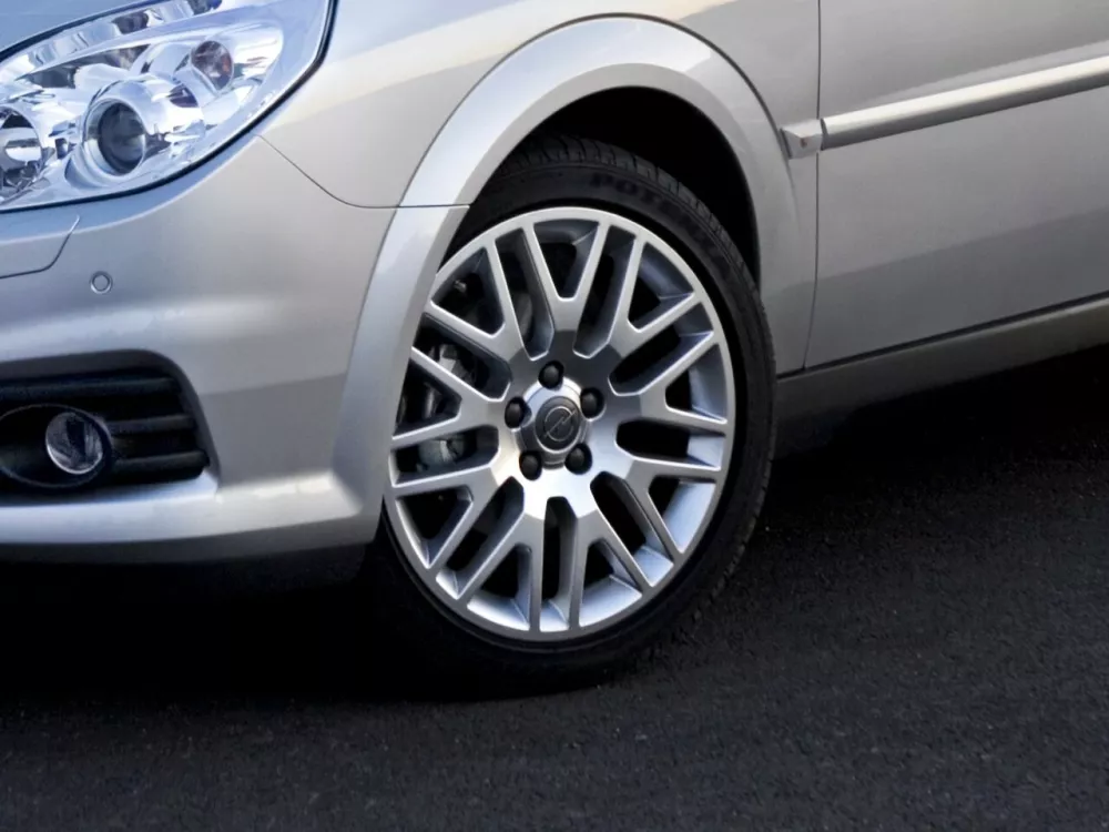 Автомобиль Opel Vectra C Рестайлинг Универсал (5 дверей)