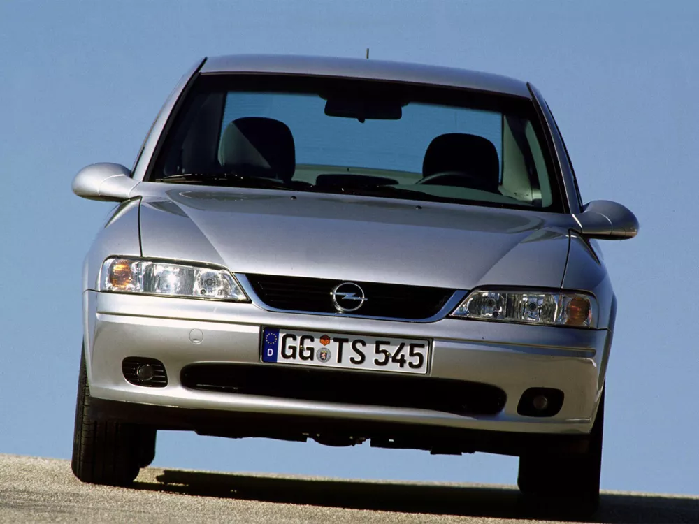 Автомобиль Opel Vectra B Рестайлинг Седан