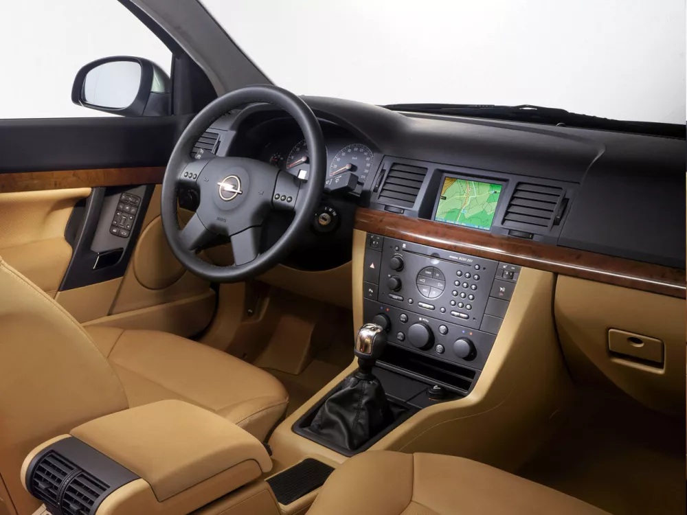 Автомобиль Opel Vectra C Универсал (5 дверей)