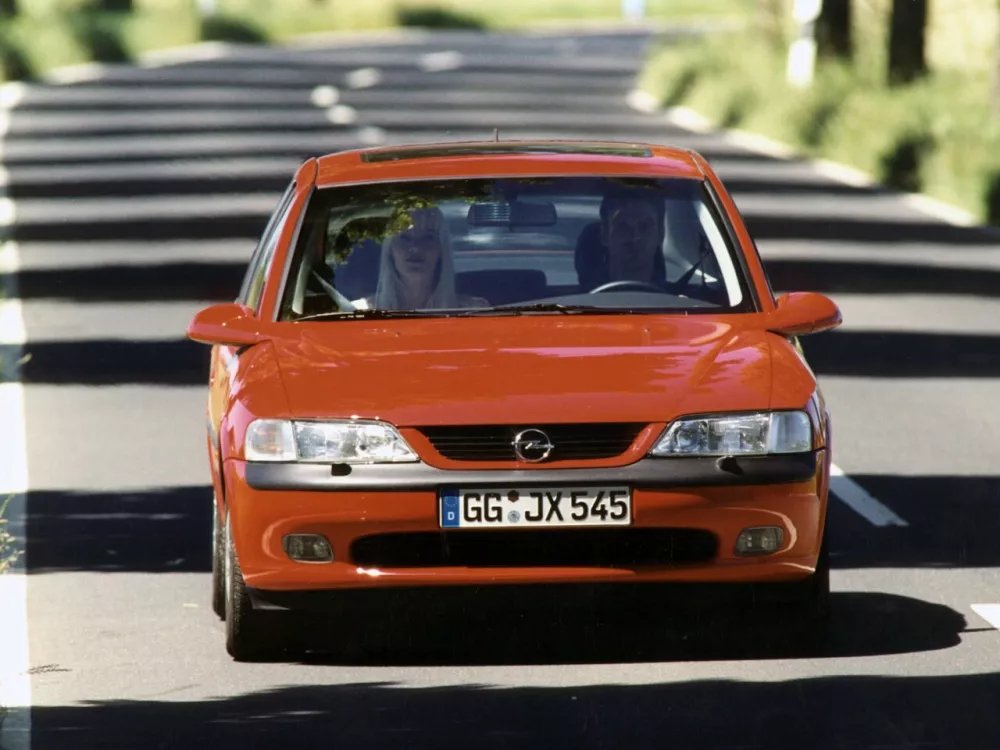 Автомобиль Opel Vectra B Седан